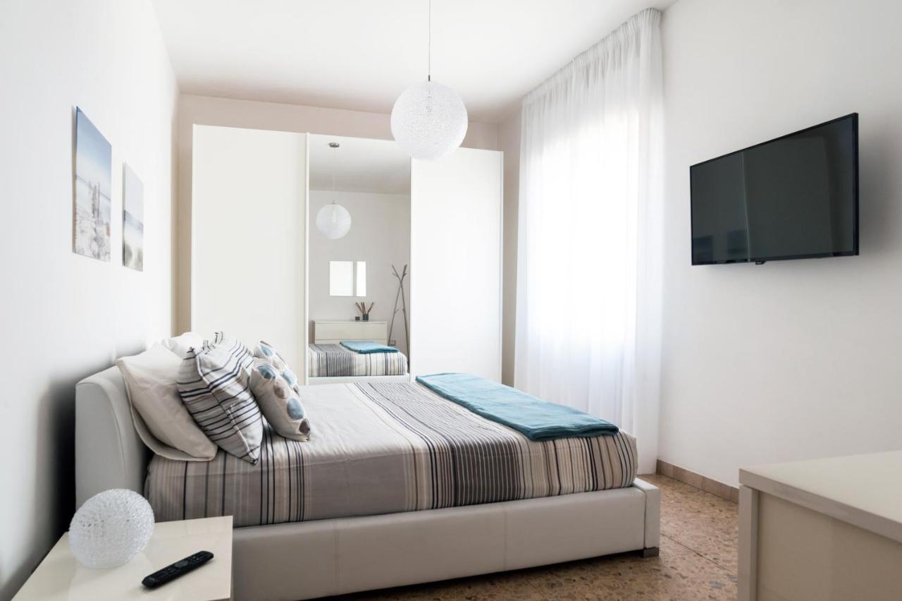 Fly By Suites Pescara Esterno foto