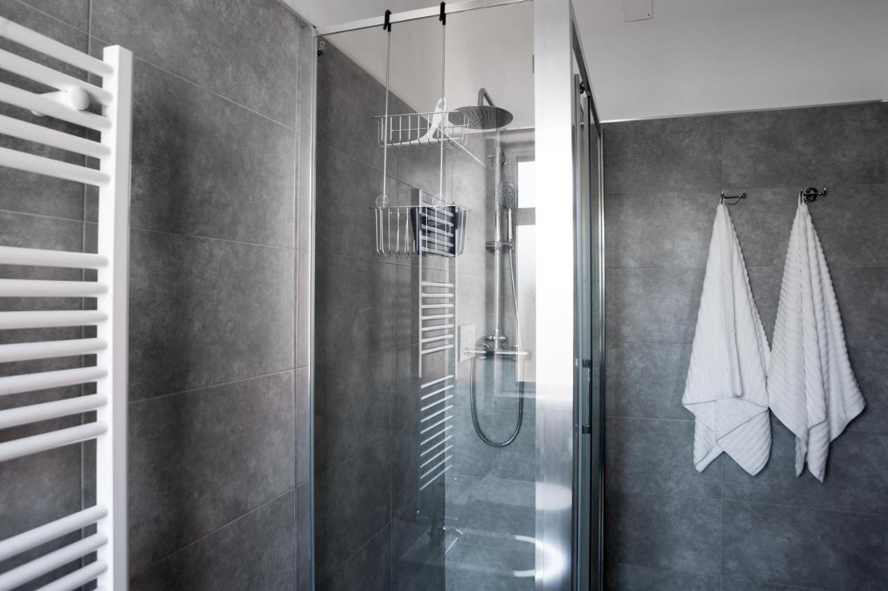 Fly By Suites Pescara Esterno foto