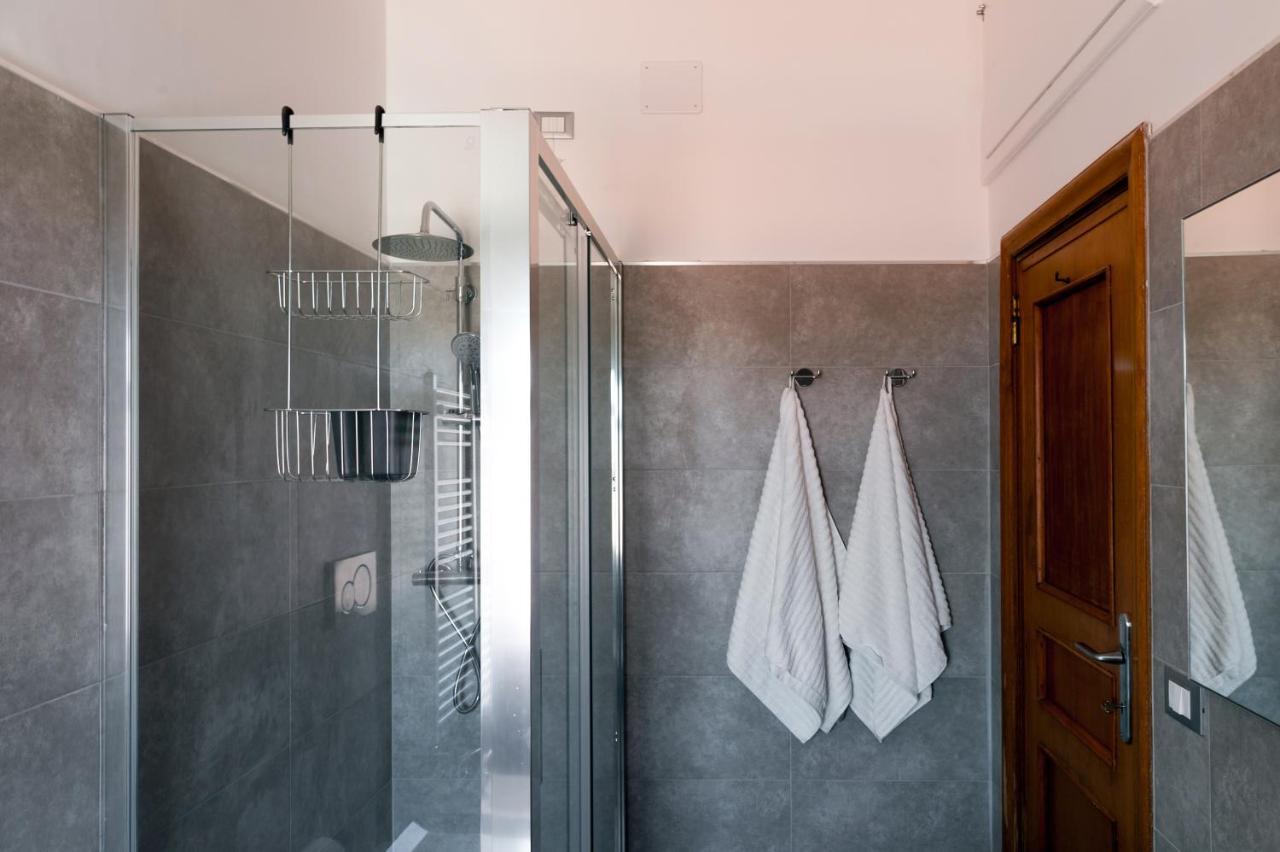 Fly By Suites Pescara Esterno foto